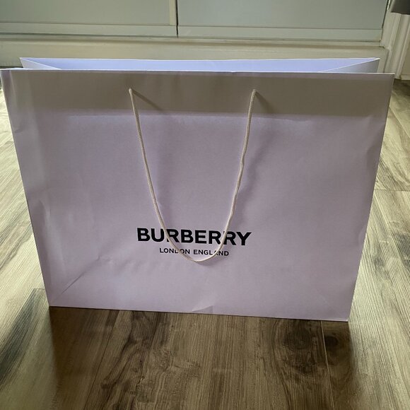 Extra Large Burberry Shopping Bag - Picture 1 of 6